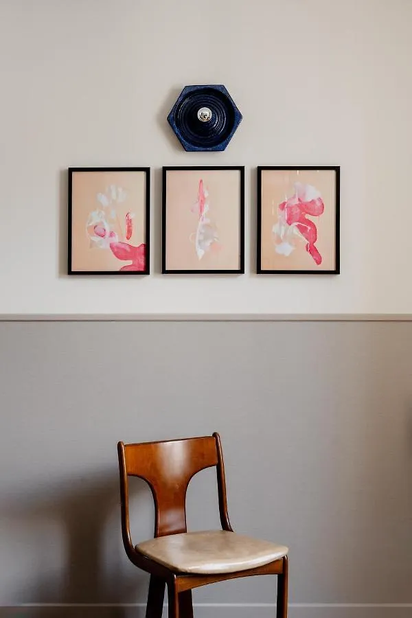 Aparthotel Edgar Suites Montmartre - Paul Albert Paris France